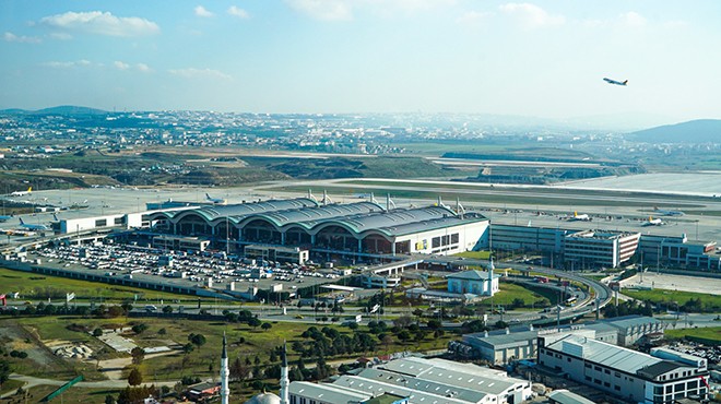 5 GÜNDE 701 BİN YOLCU, 3.895 UÇUŞ