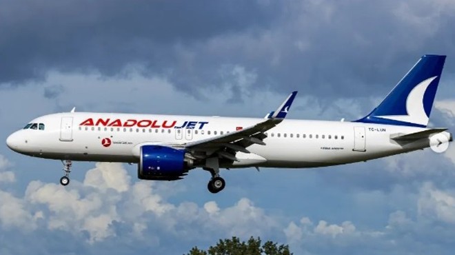 ANADOLUJET'E ÜÇ YENİ UÇAK