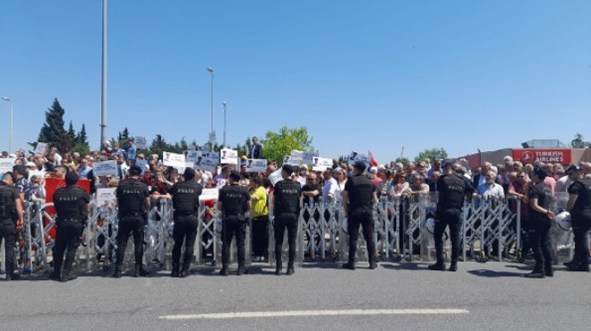 ATATÜRK HAVALİMANI'NDA EYLEM