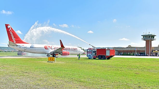 CORENDON ZONGULDAK'A İLK YOLCULARINI İNDİRDİ