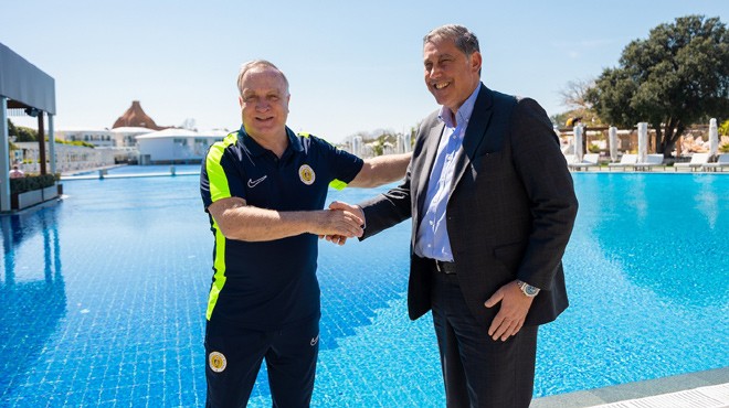 DICK ADVOCAAT'IN ÇALIŞTIRDIĞI CURAÇAO ANTALYA'DA