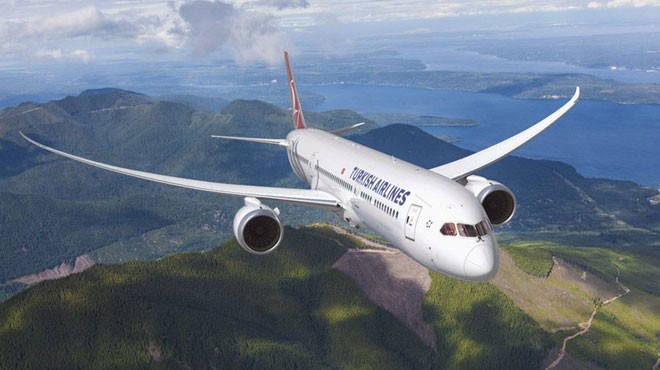 THY BİR DREAMLINER’A DAHA KAVUŞUYOR