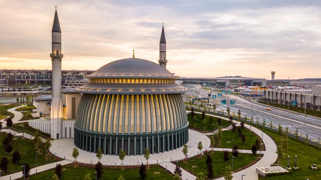 DÜNYANIN İLK LEED ALTIN SERTİFİKALI CAMİSİ