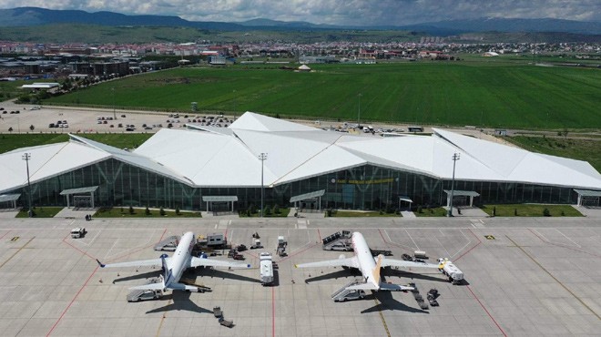 KARS HAVALİMANI’NI KAÇ YOLCU KULLANDI