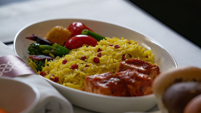 QATAR AIRWAYS İLK TAM VEGAN MENÜSÜNÜ TANITTI