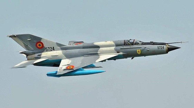 ROMANYA DA MIG-21 İLE PUMA DÜŞTÜ