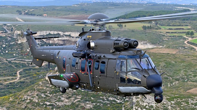 SİNGAPUR İLK H225M HELİKOPTERİNİ TESLİM ALDI