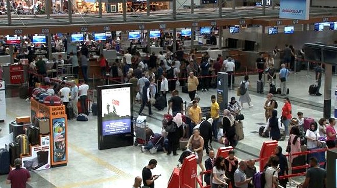 SABİHA GÖKÇEN DE BAYRAM YOĞUNLUĞU SÜRÜYOR