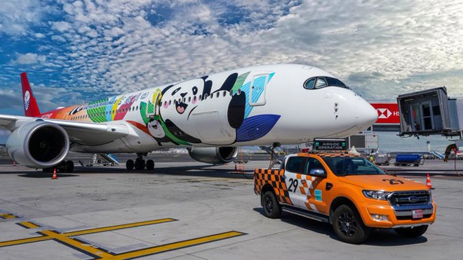 SICHUAN PANDA DESENLİ A350 İLE GELDİ