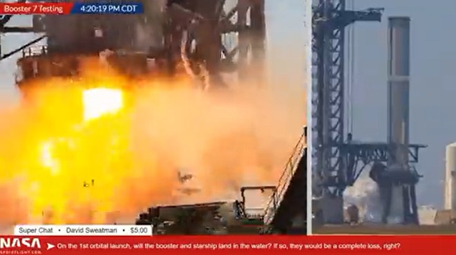 SPACEX İN GÜÇLENDİRİCİ ROKETİ TESTTE PATLADI