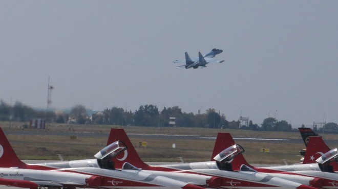 TEKNOFEST'TE SU-35'TEN MUHTEŞEM GÖSTERİ