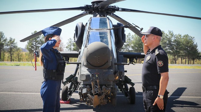 TÜRKİYE'NİN İLK KADIN TAARRUZ HELİKOPTER PİLOTU