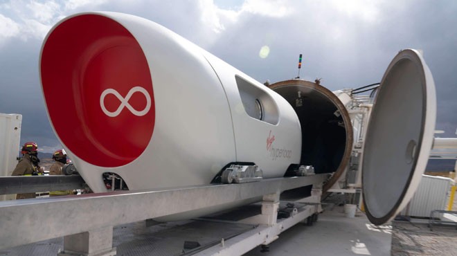 VIRGIN HYPERLOOP'UN İLK İNSANLI TESTİ YAPILDI