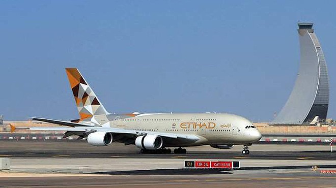 İŞLER AÇILDI A380 FİLOSUNU GÖRÜCÜYE ÇIKARDI