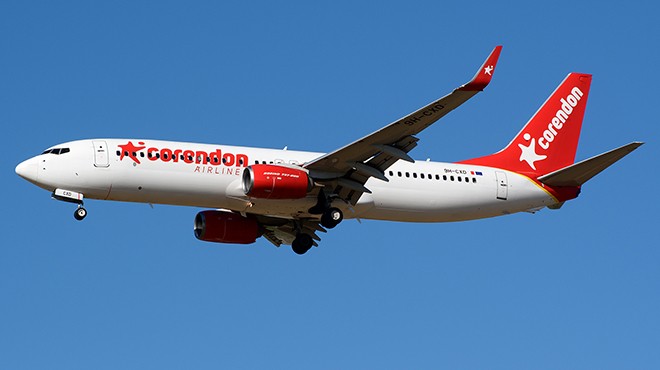 CORENDON EUROPE UÇAĞI ACİL İNDİ