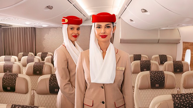 EMIRATES TÜRK KABİN MEMURUNDAN VAZGEÇMİYOR