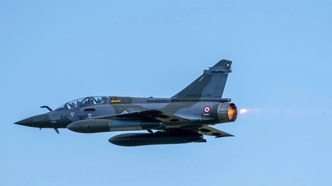 FRANSA DA MIRAGE 2000D SAVAŞ UÇAĞI DÜŞTÜ