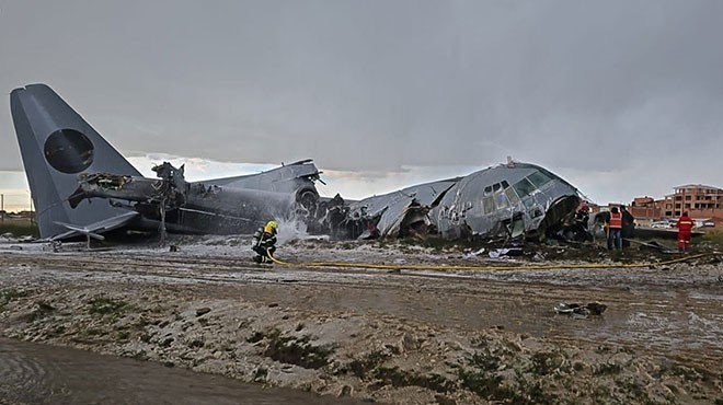 PARA DOLU C-130 HERCULES PİSTTEN YOLA ÇIKTI