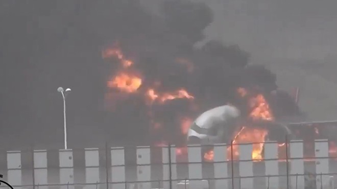 SANA’A HAVALİMANI ALEV ALEV YANIYOR