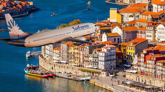 SUNEXPRESS İZMİR-PORTO SEFERLERİNE BAŞLIYOR