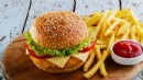ANTALYA HAVALİMANI'NDA HAMBURGER FİYATI
