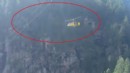 GYROCOPTER TELEFERİK TELLERİNE TAKILDI