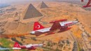 TÜRK YILDIZLARI PİRAMİTLERİN ÜZERİNDE