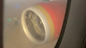 UÇAĞIN MOTORU KONTEYNERİ YUTTU